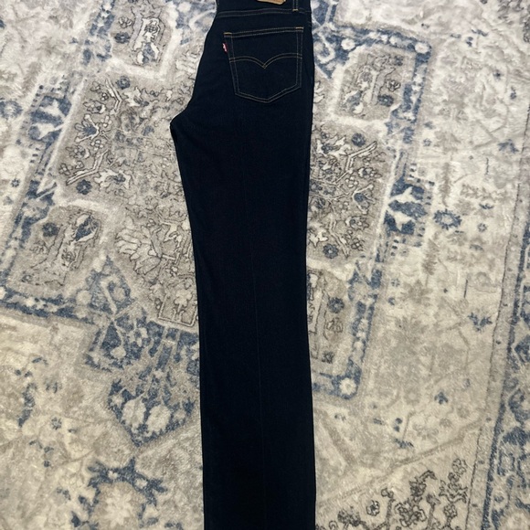 Levi’s 724 High Rise Straight Women's Dark Blue Jeans - Picture 5 of 7